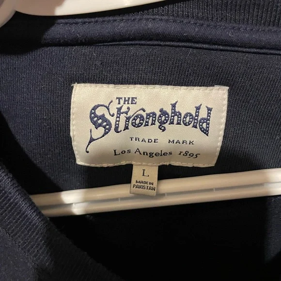 Stronghold Sweater - Picture 2 of 3